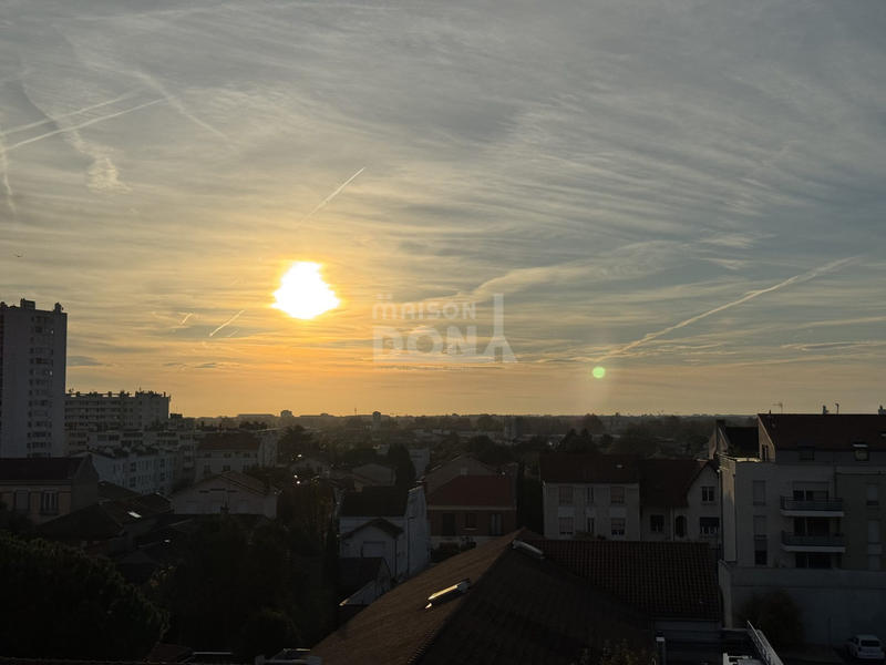 Appartement - 194 m² - 5 pièces