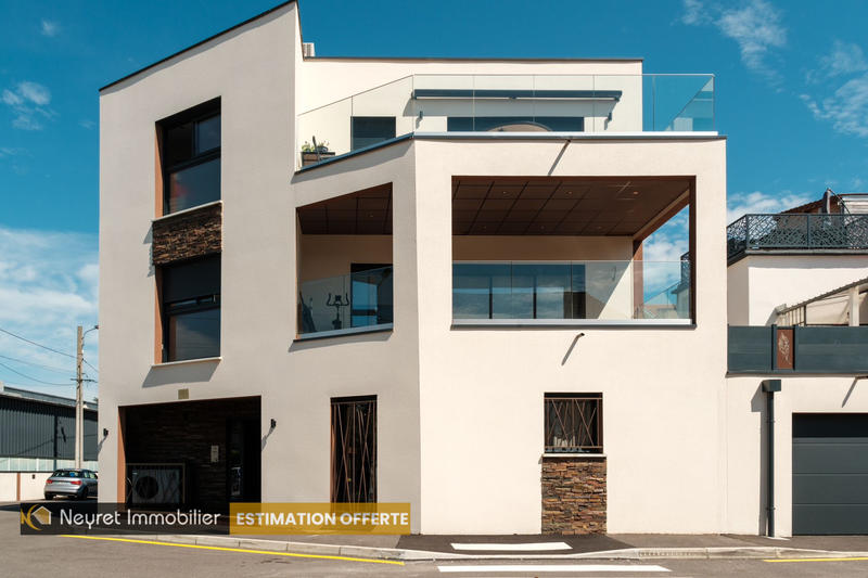 Appartement - 150 m² - 5 pièces