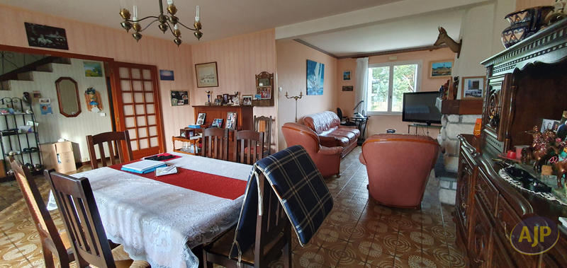 Maison - 120 m² - 5 pièces