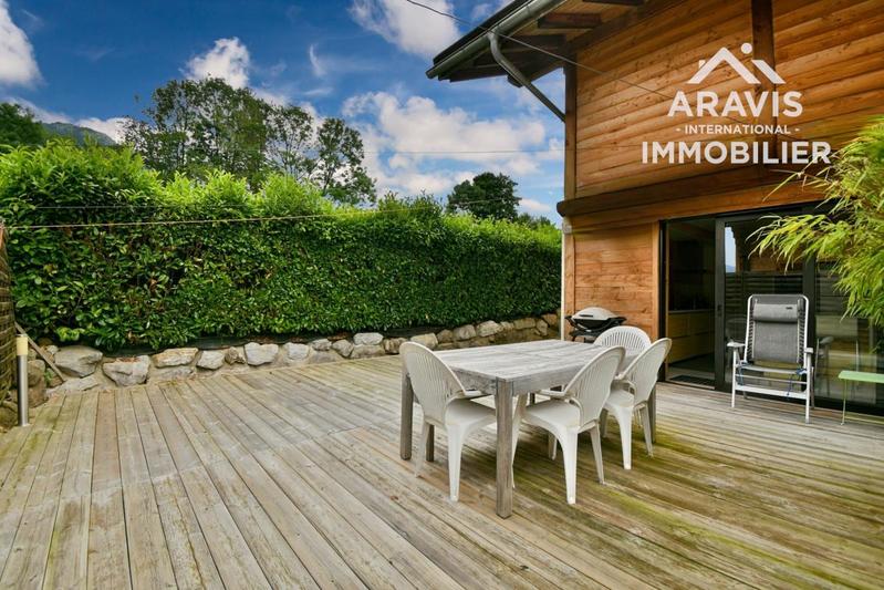 Châlet - 283 m² - 10 pièces