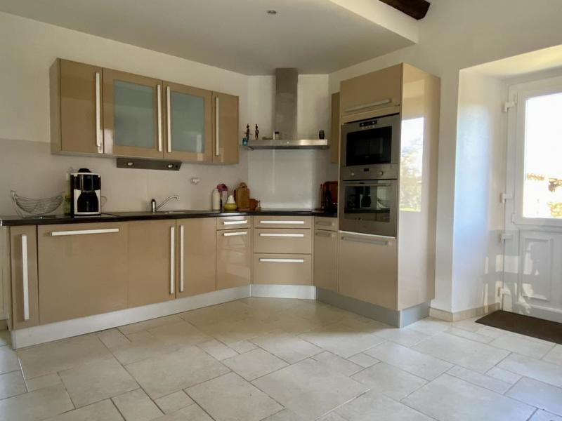 Corps de ferme - 180 m² - 8 pièces