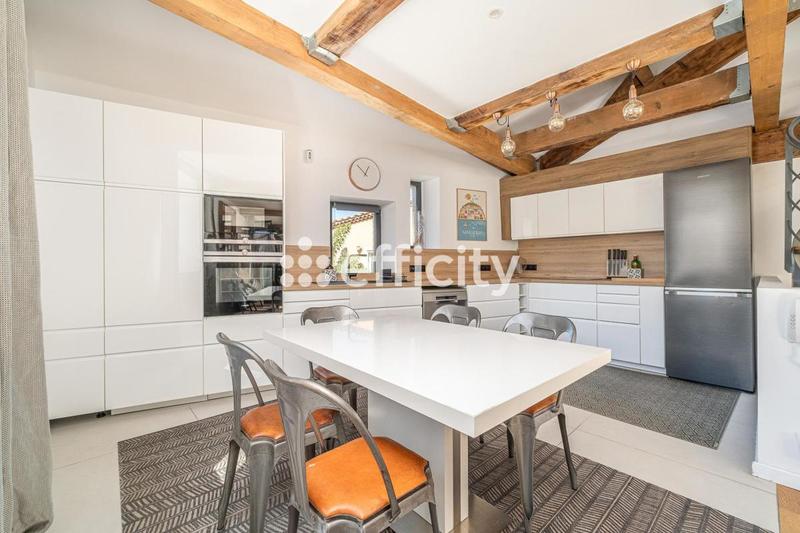 Maison - 157 m² - 5 pièces