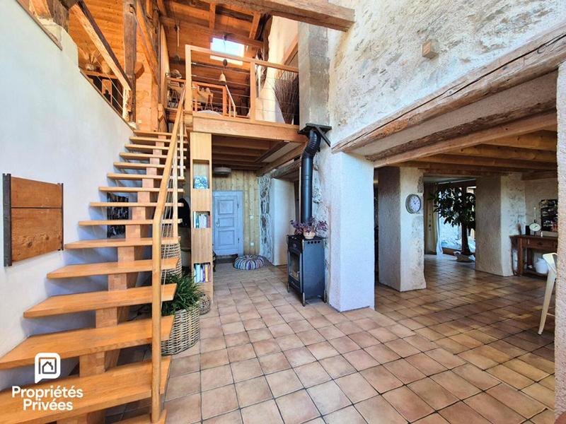 Corps de ferme - 278 m² - 9 pièces