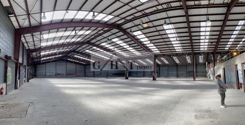 Entrepôt - 5 100 m²