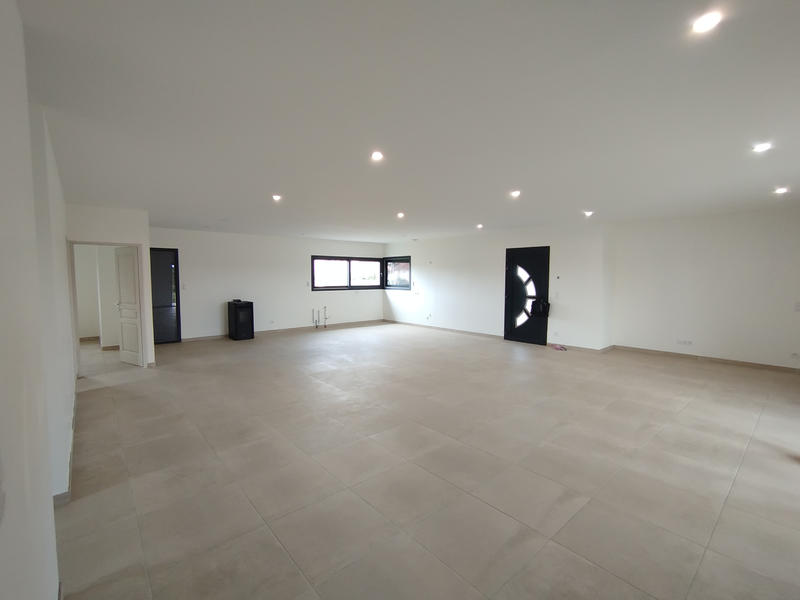 Maison - 145 m² - 4 pièces