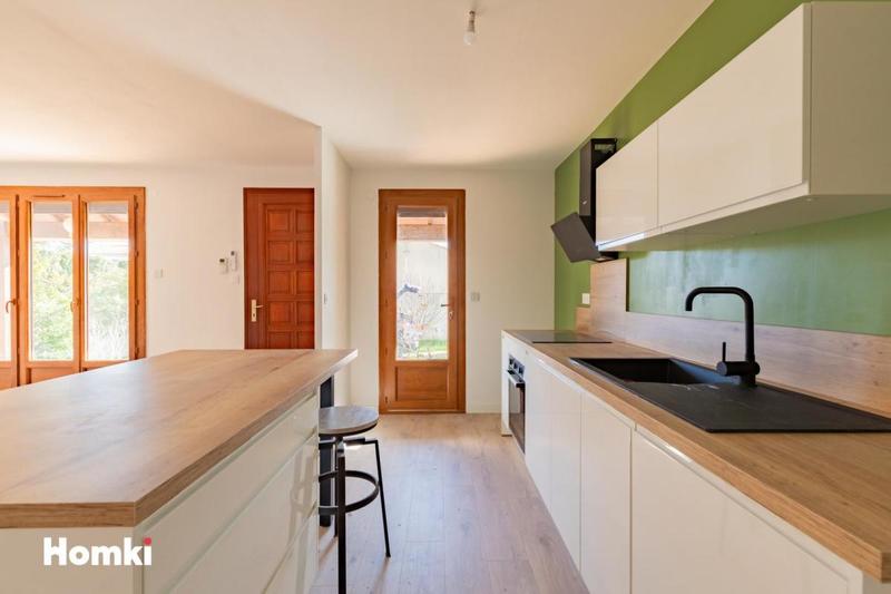 Maison - 93 m² - 5 pièces