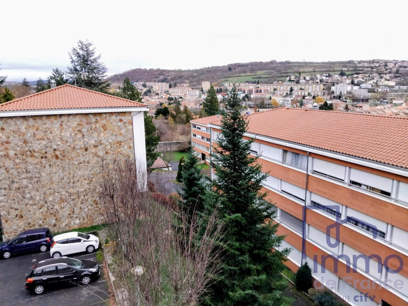 Appartement - 79 m² - 5 pièces