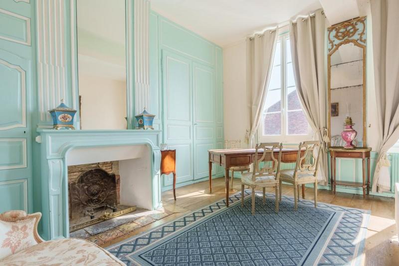 Demeure - 250 m² - 10 pièces