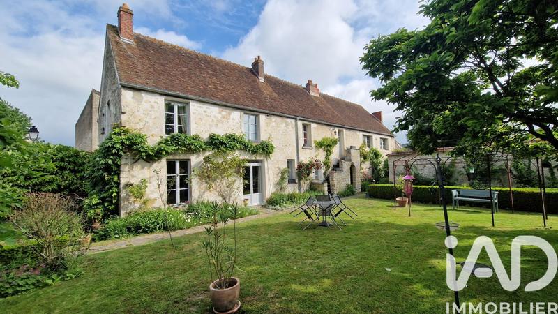 Maison - 217 m² - 7 pièces