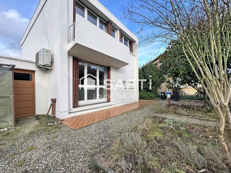 Maison - 98 m² - 5 pièces