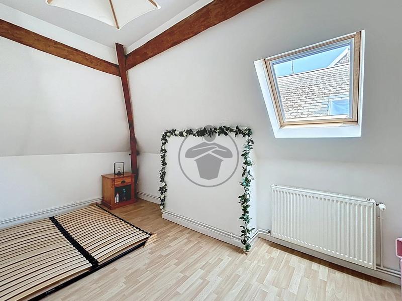 Maison - 161 m² - 7 pièces