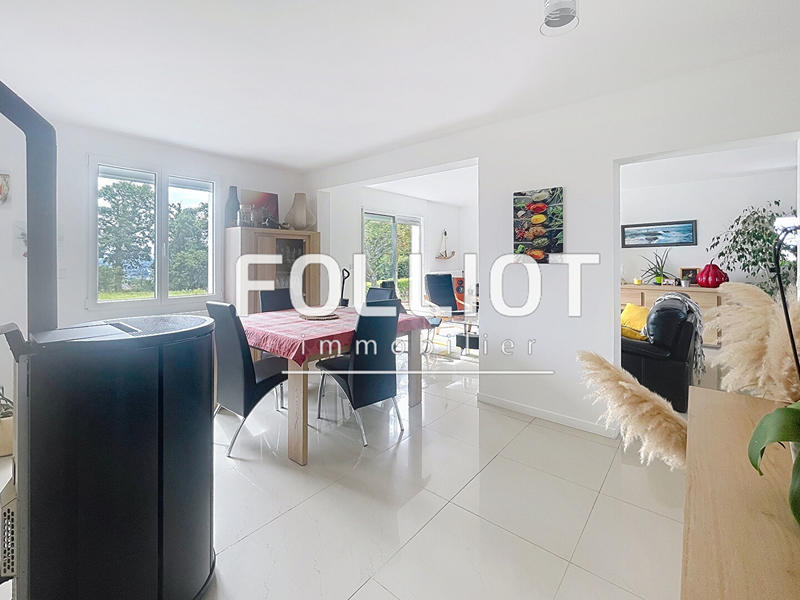 Maison - 155 m² - 8 pièces