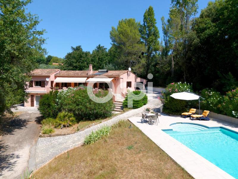 Villa - 210 m² - 6 pièces