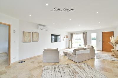 Maison - 150 m² - 4 pièces