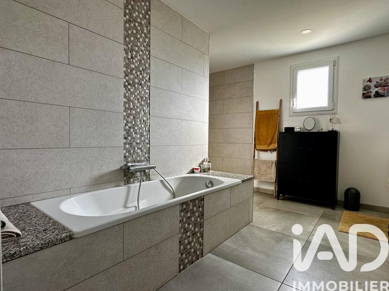 Maison - 170 m² - 5 pièces