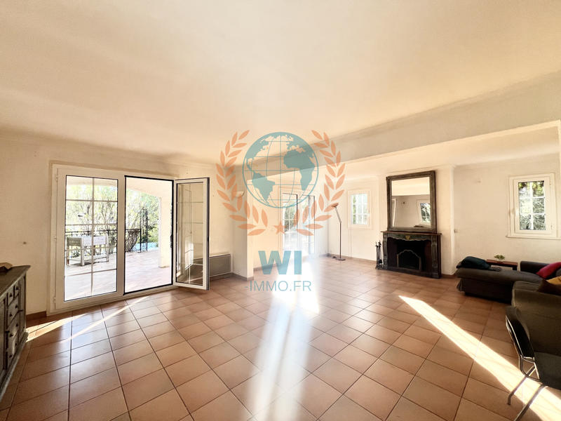 Maison - 183 m² - 6 pièces