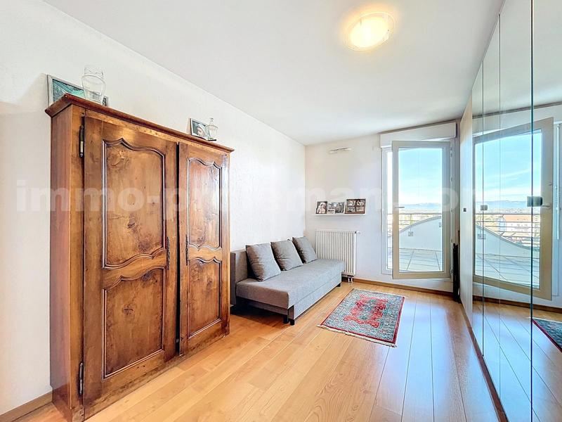 Appartement - 97 m² - 5 pièces