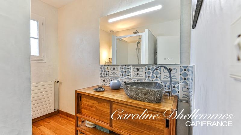 Maison - 180 m² - 6 pièces