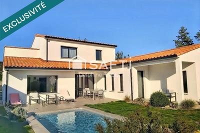 Maison - 170 m² - 8 pièces