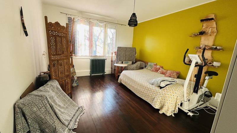 Maison ancienne - 219 m² - 8 pièces