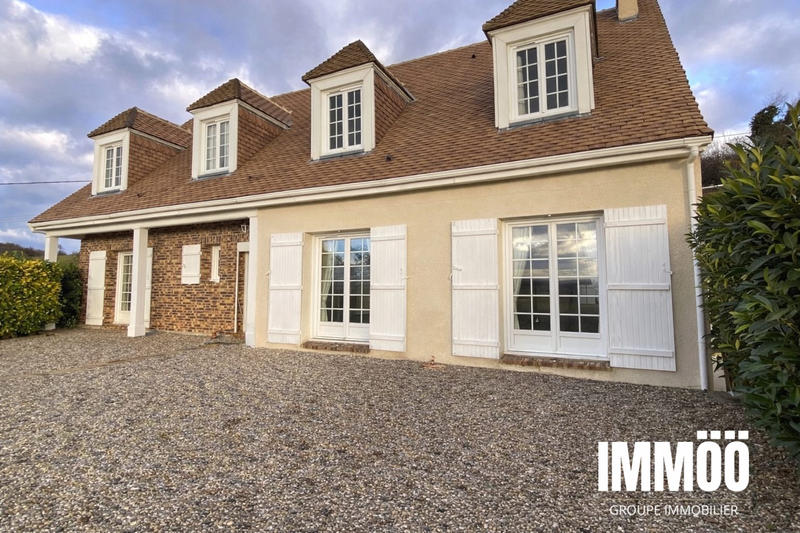 Maison - 178 m² - 8 pièces