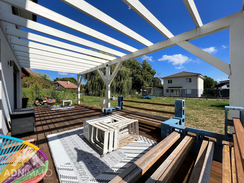 Maison - 225 m² - 7 pièces