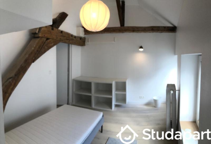 Chambre - 14 m² - 1 pièce