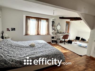 Maison - 266 m² - 10 pièces