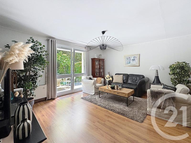 Maison - 121 m² - 6 pièces