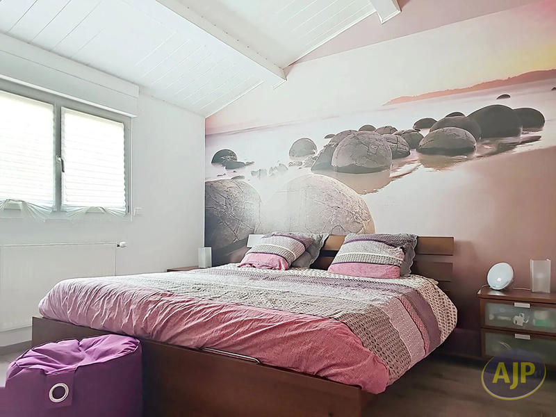 Maison - 189 m² - 8 pièces