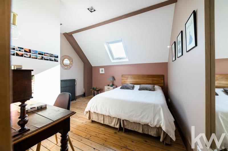 Maison - 220 m² - 8 pièces