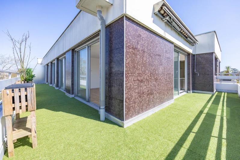 Appartement - 80 m² - 3 pièces