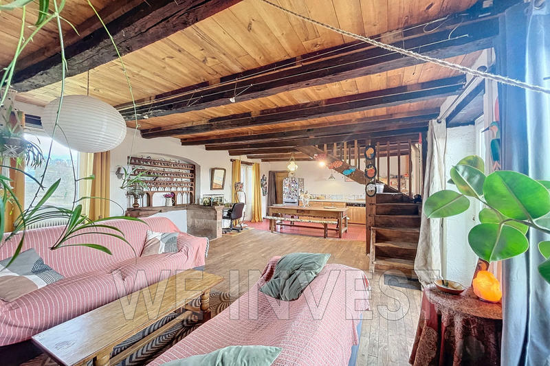 Propriété - 207 m² - 12 pièces