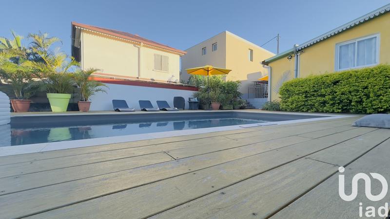 Maison - 245 m² - 8 pièces