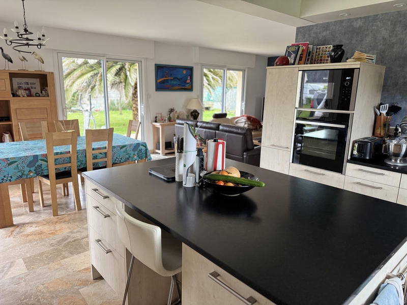 Maison - 137 m² - 6 pièces