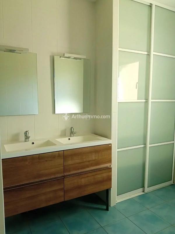 Maison - 137 m² - 5 pièces