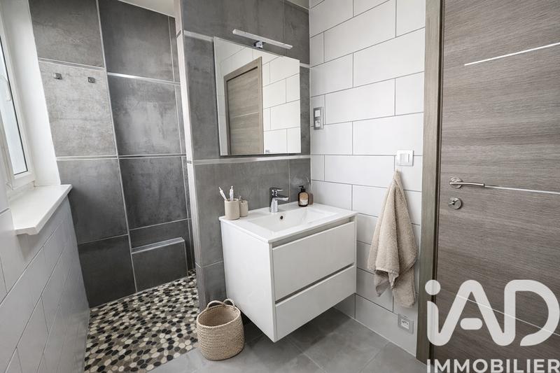 Appartement - 81 m² - 4 pièces