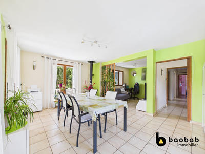 Maison - 105 m² - 5 pièces