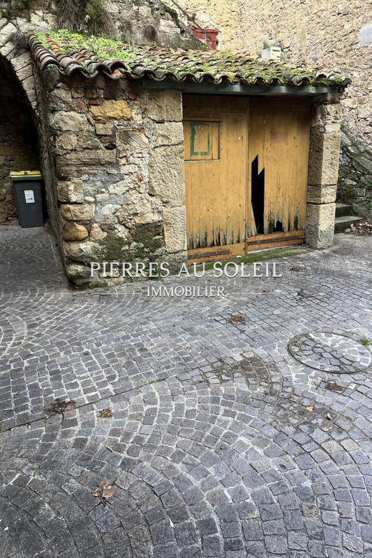 Parking / Garage - 15 m²