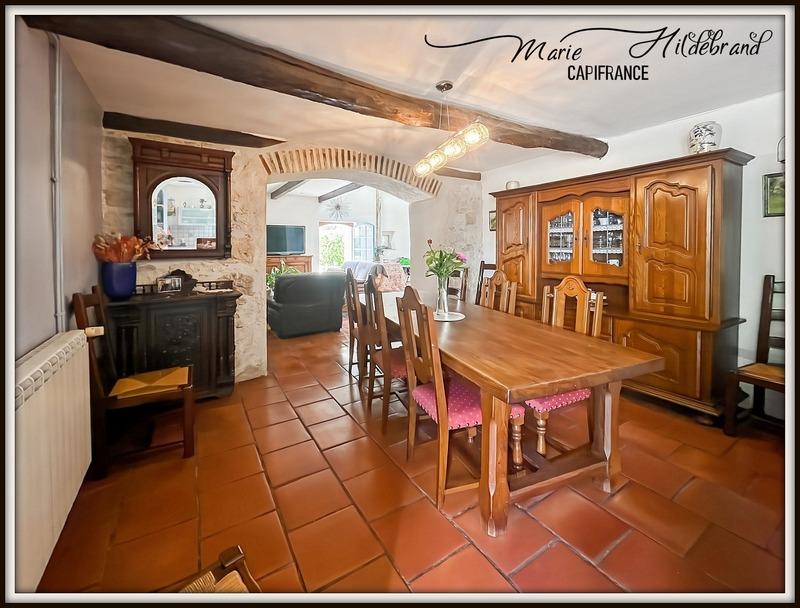 Maison - 188 m² - 7 pièces