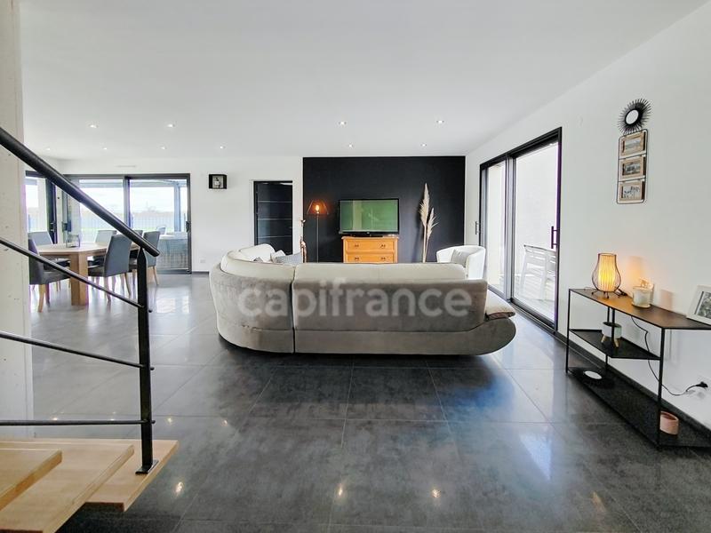 Maison - 130 m² - 6 pièces