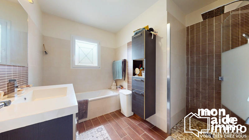 Maison contemporaine - 139 m² - 5 pièces