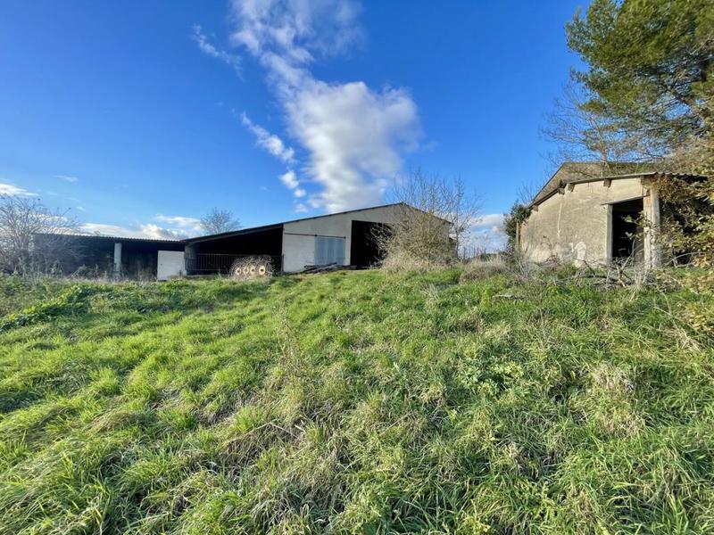 Maison - 600 m² - 10 pièces