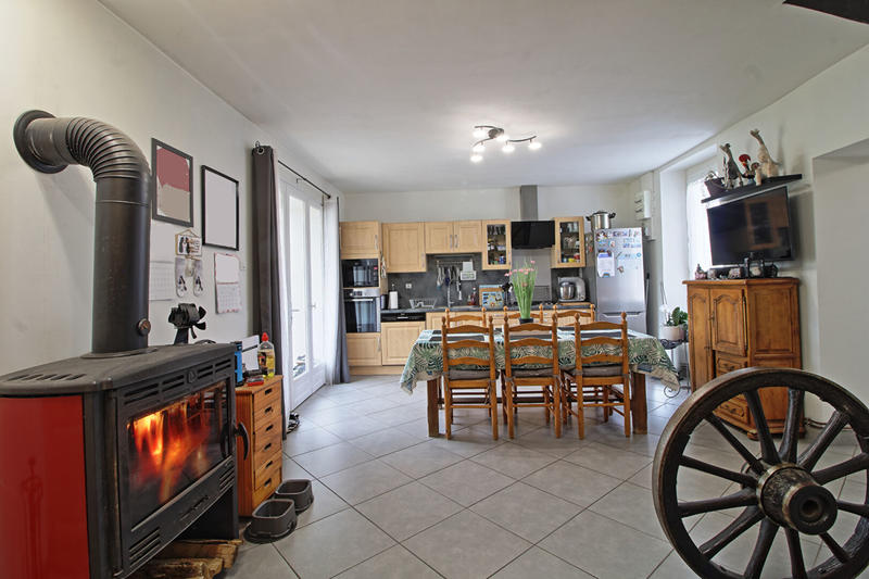 Maison - 84 m² - 4 pièces