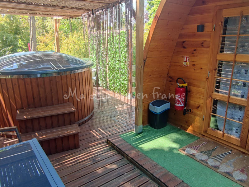 Maison - 300 m² - 12 pièces