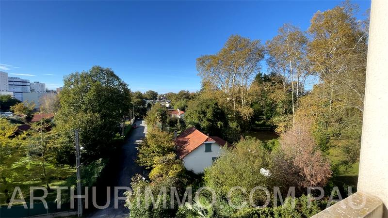 Appartement - 88 m² - 4 pièces