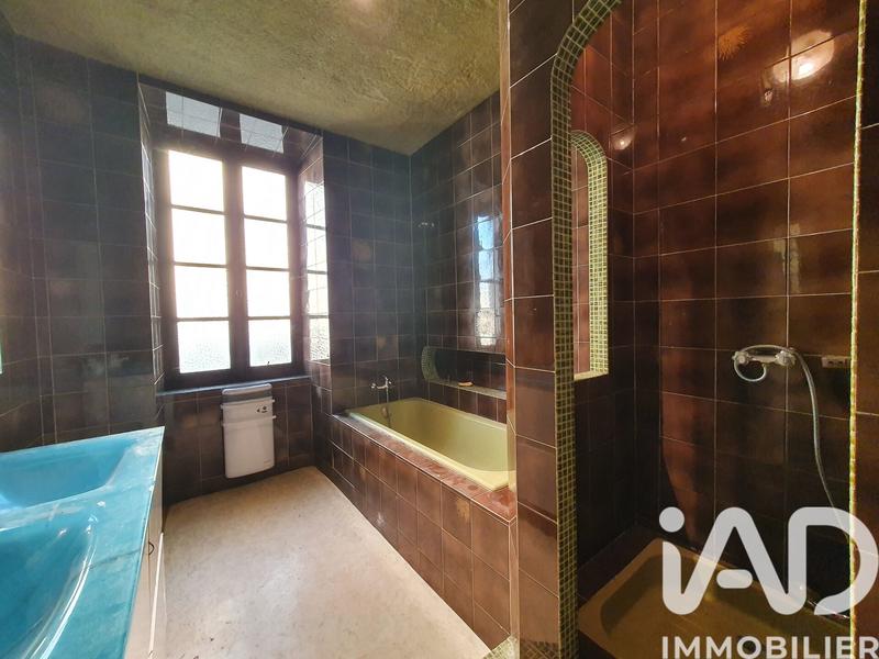 Maison - 172 m² - 9 pièces