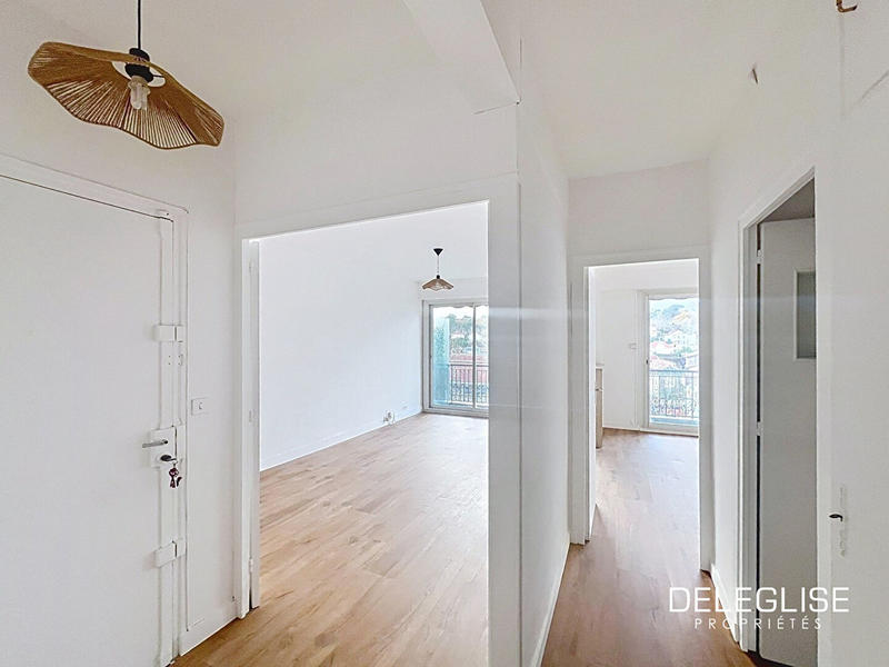 Appartement - 84 m² - 3 pièces