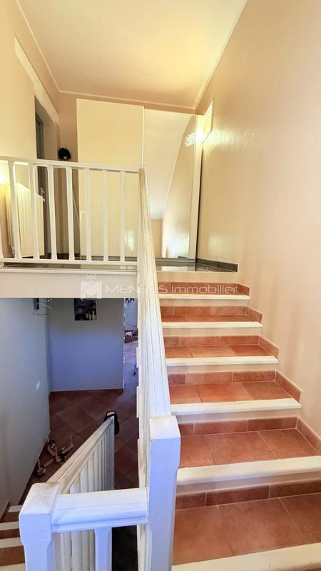 Maison - 151 m² - 4 pièces