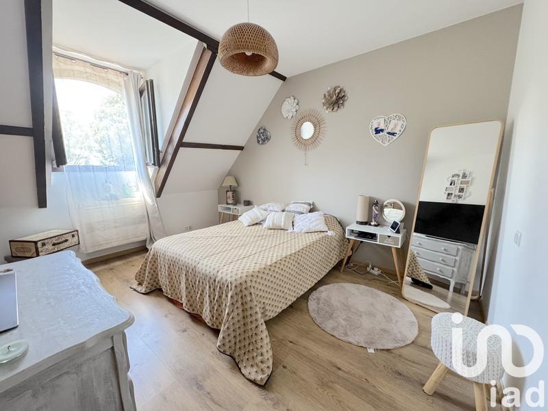 Maison - 200 m² - 8 pièces